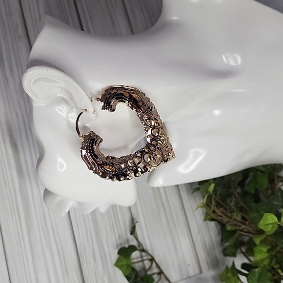 Large Statement Gold Filled Doorknocker Filigree  Hoop Earrings - Picture 4 of 8